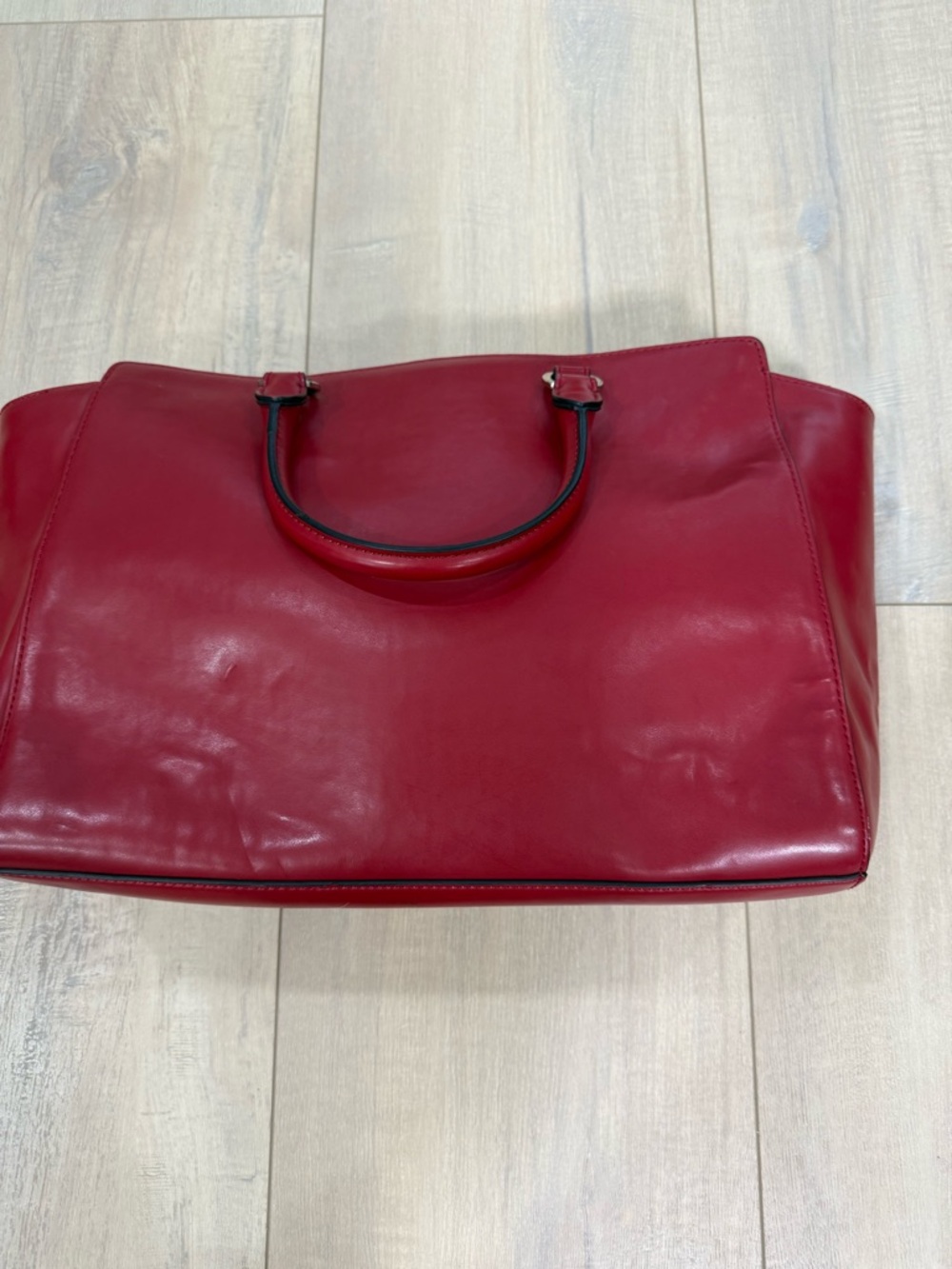 Love Moschino Red Vegan Leather Tote with Heart Charm - Picture 5 of 11